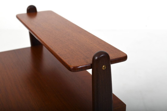 Image 1 of Par de mesitas de noche de teca de Sigfred Omann para Ølholm, años 60