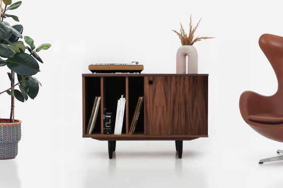 Image 1 of Mueble de nogal para TV O-S17