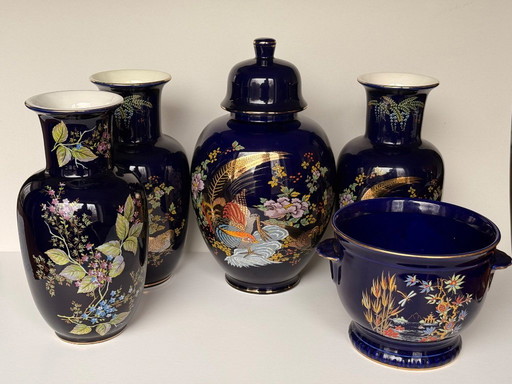 Japanische kobaltblaue Porzellanvase und Schale aus 22-karätigem Gold