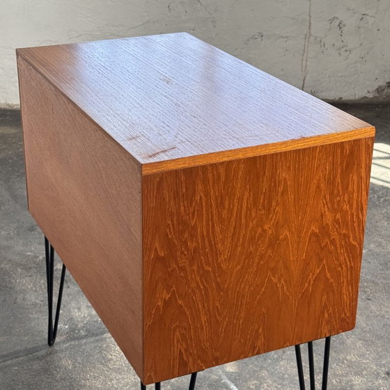 G Plan Fresco Teak Tallboy Ladekast, jaren 60 – G-Plan, Dressoirs, Metal (photo 14 of 14)