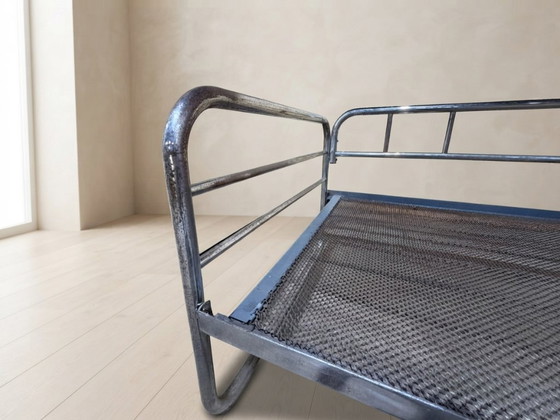 Vintage Chrome Tubular Steel Daybed Frame, Mid-20th Century, Czechoslovakia, 190 × 86 × 67 cm – Sofa beds (photo 8 of 10)