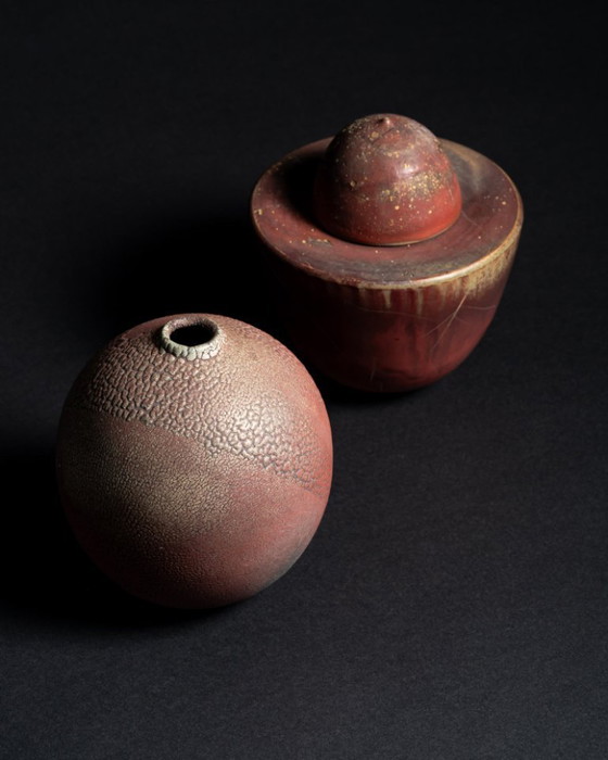 Image 1 of Keramische vaas en doos met deksel – Studio Keramist Artist, Duitsland, 2010