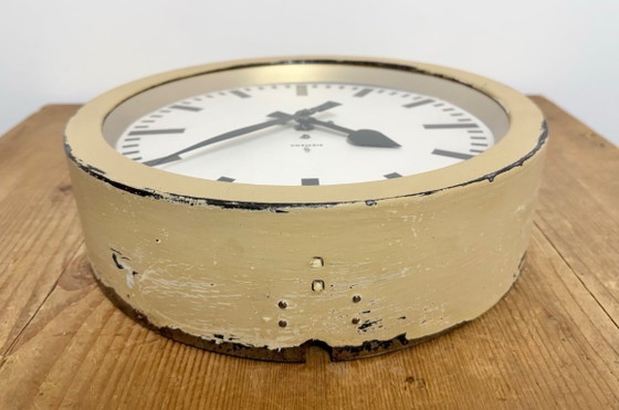 Image 1 of Beige Industriewanduhr von Siemens, 1950er Jahre