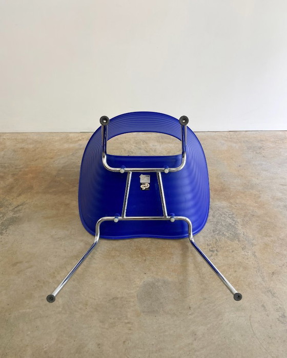 4x Vitra Tom Vac Stuhl blau von Ron Arad – Esszimmerstühle, Metal, Plastic, Modern (photo 9 of 12)