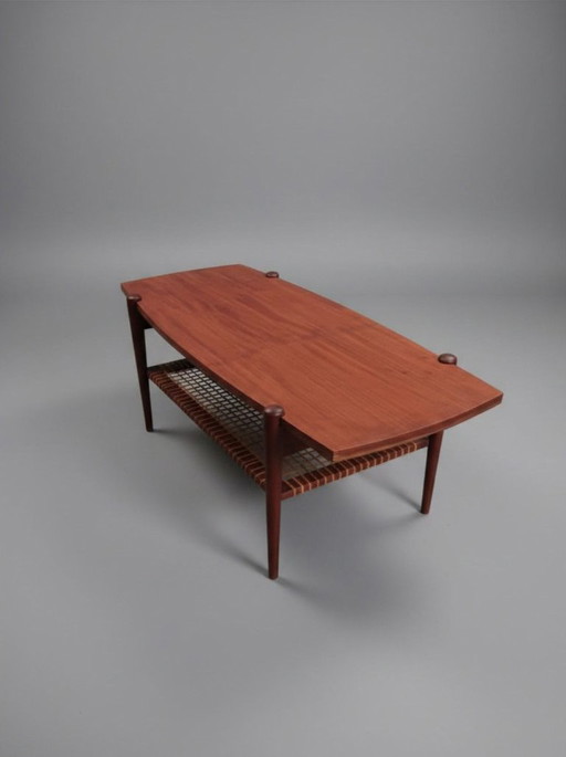 Tavolino Creafort in ottime condizioni vintage.