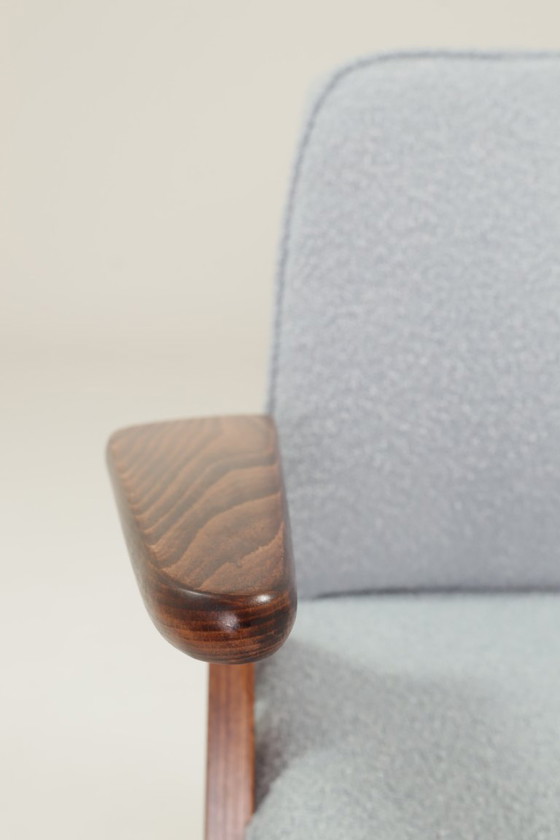 Image 1 of Fauteuil vintage baby blue boucle mid century modern design 1970