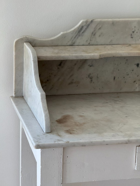 Image 1 of Toeletta vintage in legno e marmo in stile shabby chic