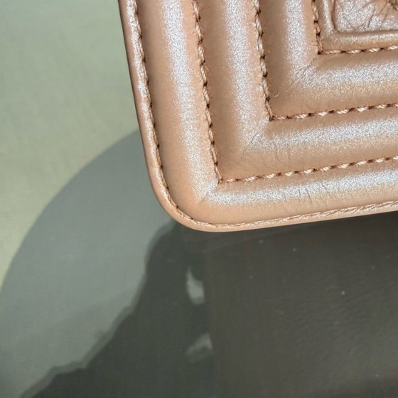 Image 1 of Chanel Boy Medium - 25 cm, cuir de veau matelassé, finitions dorées, collection 20