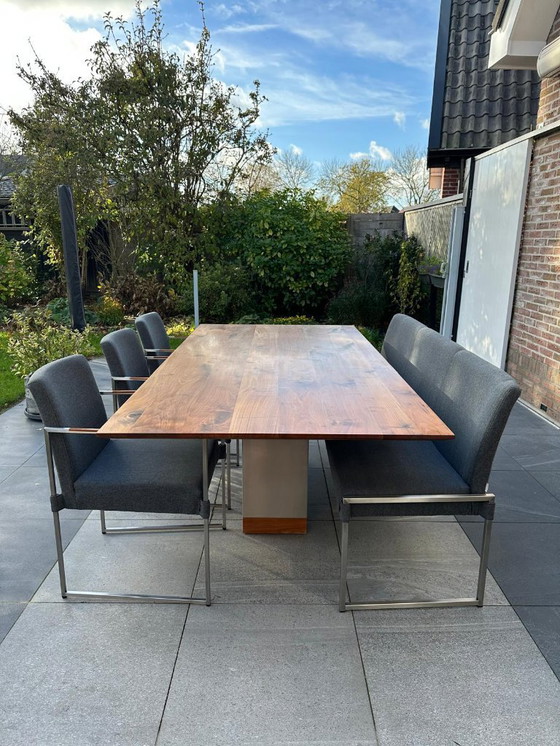 Image 1 of Bert Plantagie Hidden – opgeknapte design eetkamer- en salonset (noten + RVS)