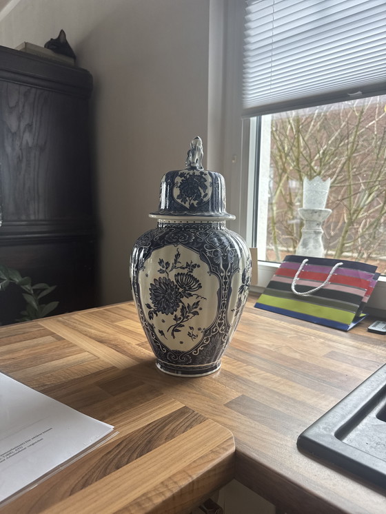 Image 1 of Jarrón de porcelana azul Delft Royal Sphinx de Boch