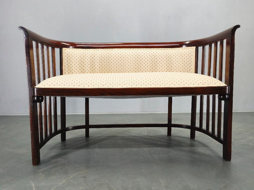 Toegeschreven aan Josef Hoffmann: Beukenhouten sofa, Weense Secession, jaren 1920