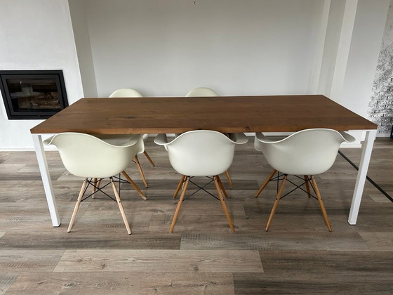 Image 1 of Wood brand Lima Oak Table