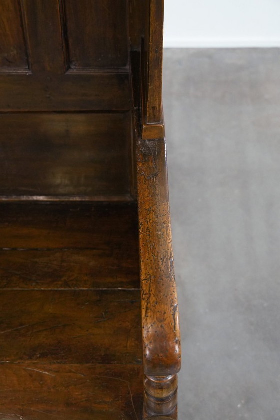 Image 1 of Antique English hooded lambing chair from the 18th century with a hood shape and a drawer