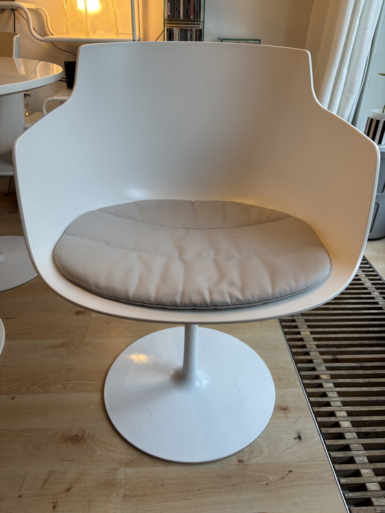 Image 1 of Poltrona Flow Slim MDF Italia