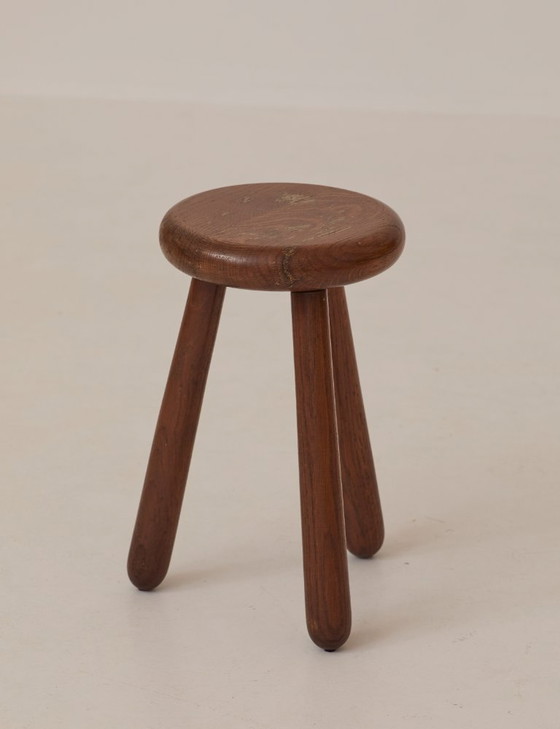 Image 1 of Vintage French tripod stool, brutalist style, made of solid wood, circa 1960