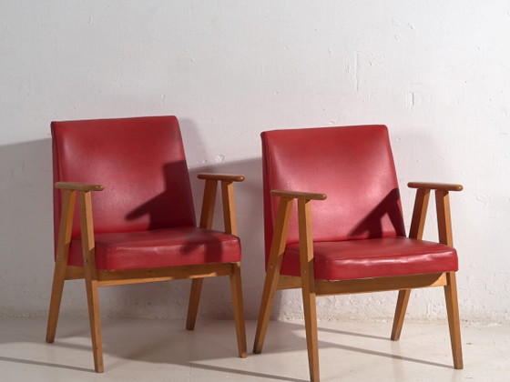Poltrone rosse stile vintage (c.1960). Set di 2 pezzi – Retro (photo 2 of 40)