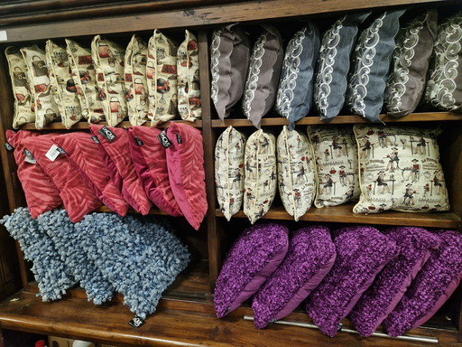 Decorative pillows oa Unique Living