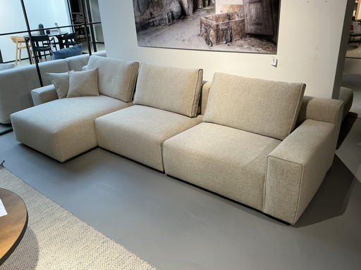 Passe Partout seat Cadiz showroom model