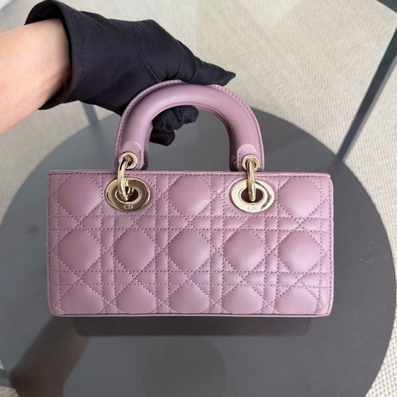Image 1 of DIOR D-JOY SMALL LADY - PIEL DE CORDERO CON TRAJES CANNAGE Y HERRAJES DE ORO ROSA