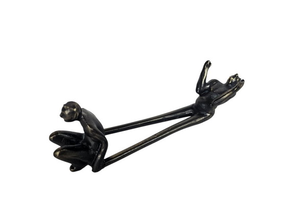 Image 1 of Corry Ammerlaan - « The Connection » - Sculpture - Porte-bouteille de vin - Bronze - 2000