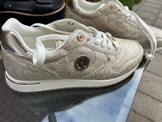 Mexx Schuhe. – Dekorative Objekte, Kunststoff (photo 6 of 8)