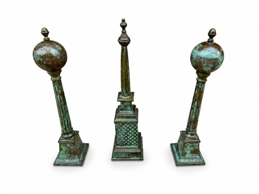 3 ornements de style Empire aspect bronze