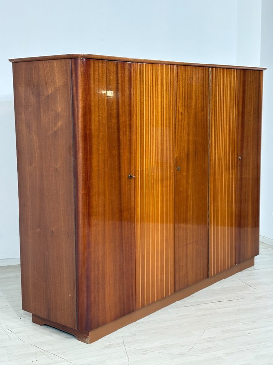 Image 1 of Vintage kledingkast / linnenkast / kledingkast in mid-century stijl / slaapkamerkast