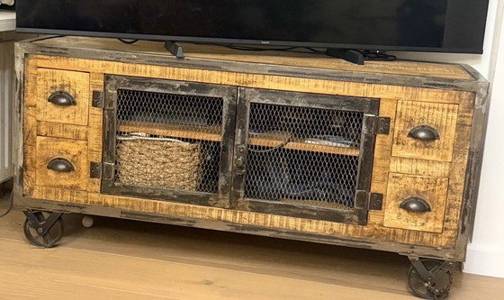 Image 1 of Mueble TV industrial (BARAK 7) – 4 cajones – con ruedas – acabado carbono