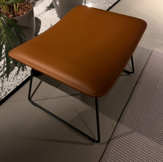 Image 1 of Flexform Echoes poef