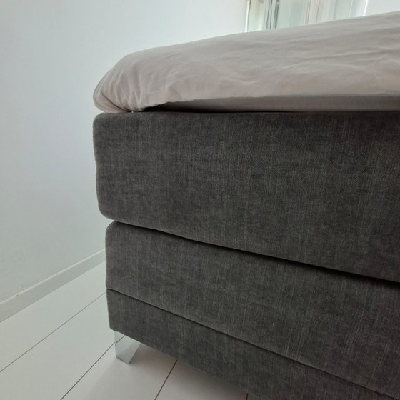 Image 1 of Base de colchón Swiss Sense | Tamaño único 200×220 cm | En perfecto estado + luces