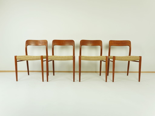 Niels Otto Moller Chaises de salle à manger en teck J.L.Moeller vintage Mid Century Design 1960