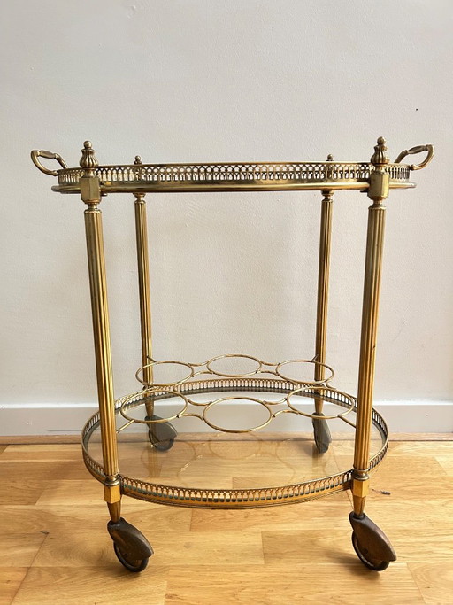Chariot ovale en laiton / desserte de bar avec étagères en verre, années 1960 – serveerwagens, Glass, Metal (photo 2 of 5)