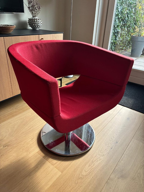 2x Allermuir A820 Calypso extreme swivel armchairs, Swivel chairs, Textile, Wool, Red (photo 4 of 17)