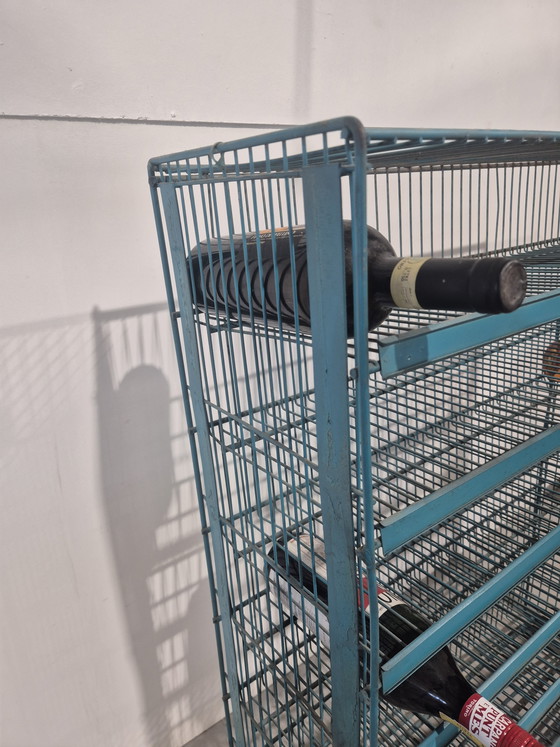 Image 1 of Casier à vin vintage bleu azur français