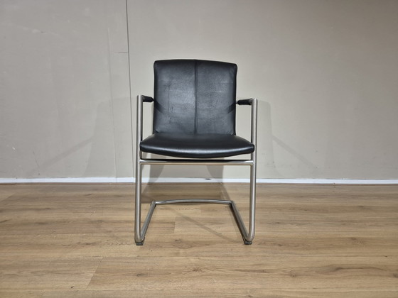 Image 1 of 4 sillas de comedor Henders and Hazel - Negras - Cuero - Diseño