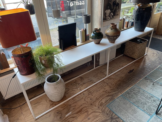 Image 1 of Preciosa mesa auxiliar de 300 cm. Ver modelo.