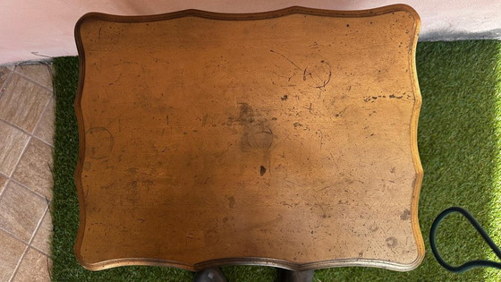 Image 1 of Mesa auxiliar italiana ornamentada de estilo renacimiento rococó - Década de 1950-1970