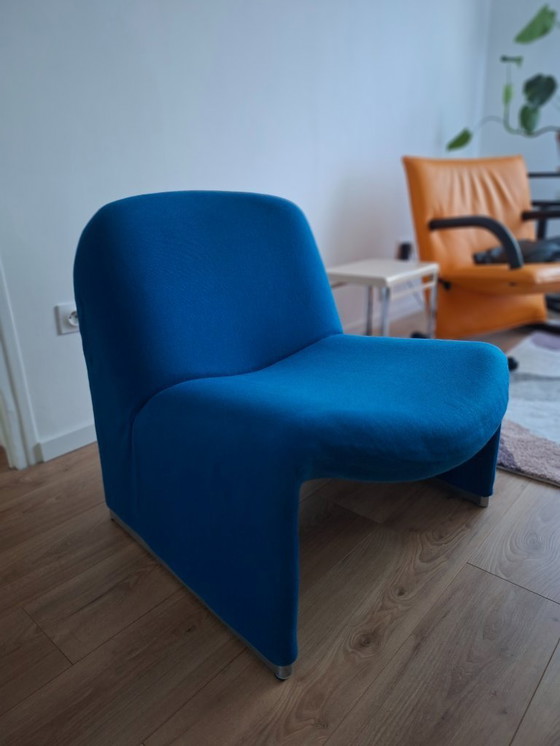 Image 1 of Chauffeuse Alky castelli/artifort