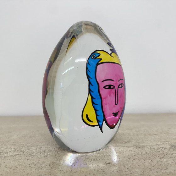 Image 1 of Ulrica Hydman Vallien für Kosta Boda handbemalter Briefbeschwerer