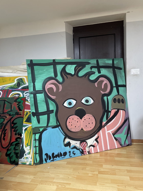 Image 1 of L'orso imprenditore gigante 