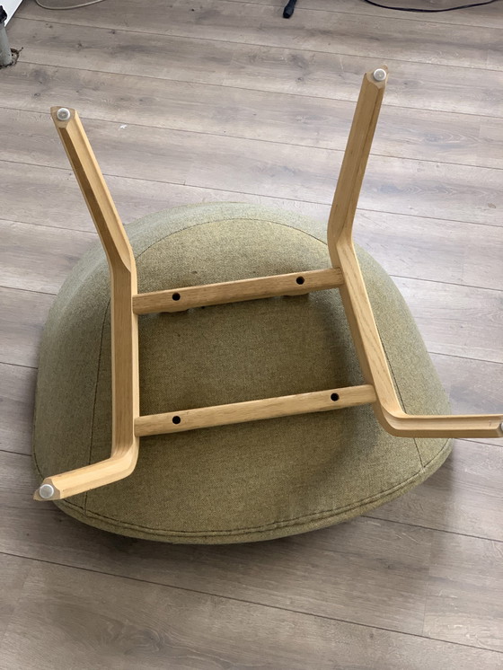 Image 1 of Hay about a chair AAC 123