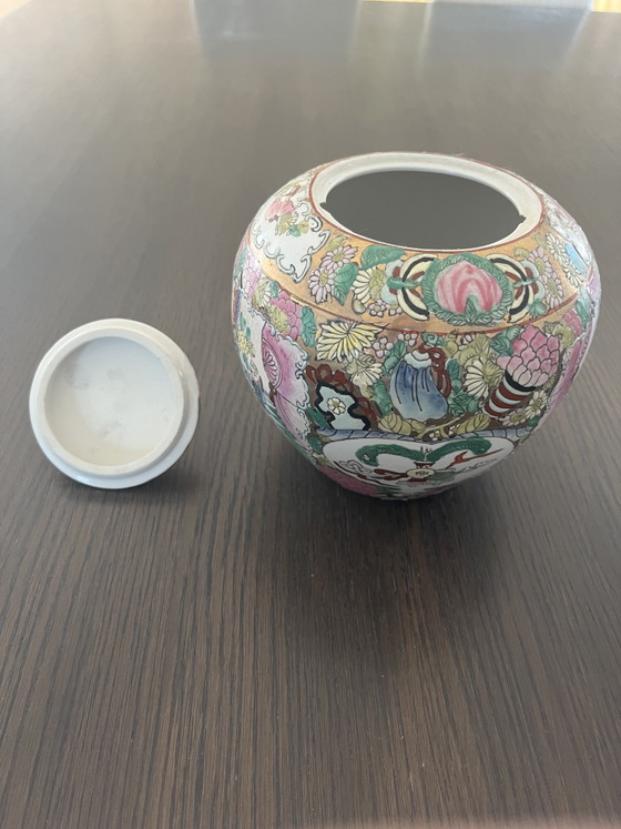 Image 1 of Large Japanese hand-painted Kutani ginger jar with lid & wooden base | 27 cm