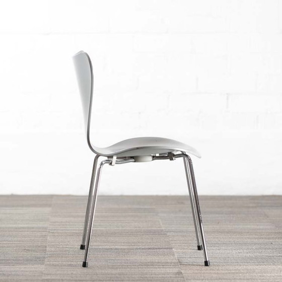 Image 1 of Fritz Hansen Serie 7 Schmetterlings-Empfangsstuhl