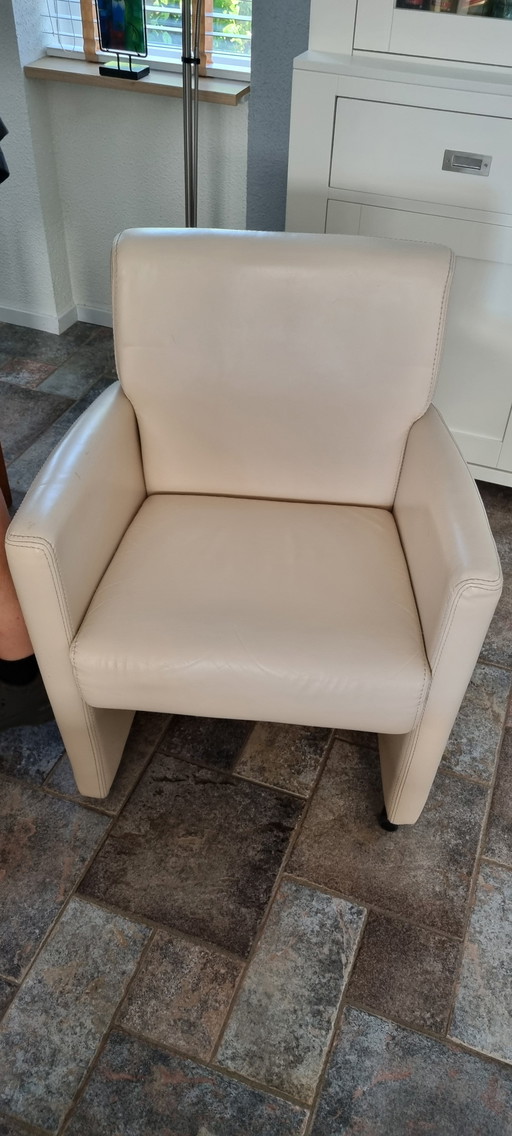Chaise de salle à manger sur roulettes