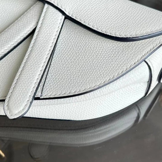 Image 1 of *CON CINTURINO, CAVIALE* DIOR SADDLE SMALL 21CM CAVIALE BIANCO GHW