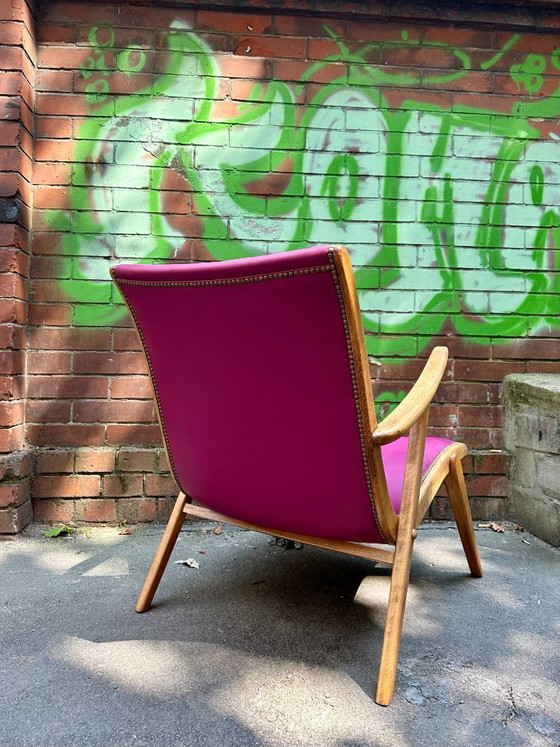 40er Jahre Lounge Chair | Buche & pinkes Echtleder – Stühle und Loungesessel, Leather, Wood (photo 4 of 5)
