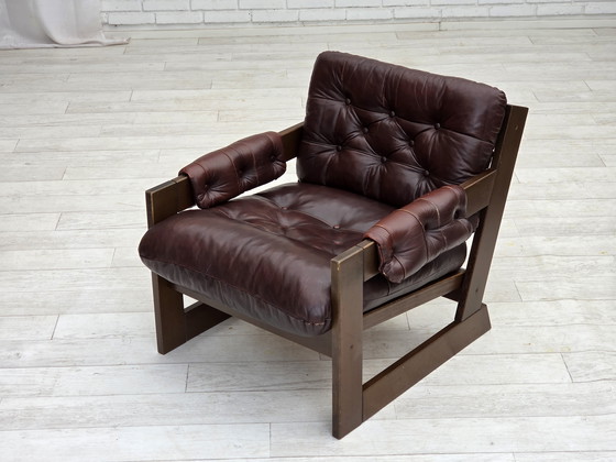 Image 1 of 1970, Scandinavische fauteuil, bruin meubelleer, donker beukenhout.