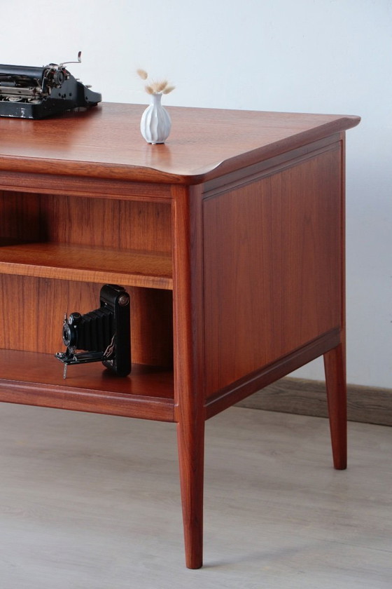 Image 1 of Svend Aage Madsen Schreibtisch: Teak & dänisches Design (HP Hansen)
