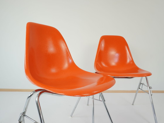 Image 1 of Charles Eames Herman Miller Chairs Vintage 1960s