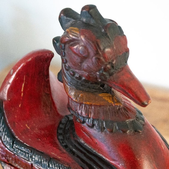 Image 1 of Statuetta vintage in legno raffigurante un drago/gallo, in una scatola unica, arte popolare asiatica.
